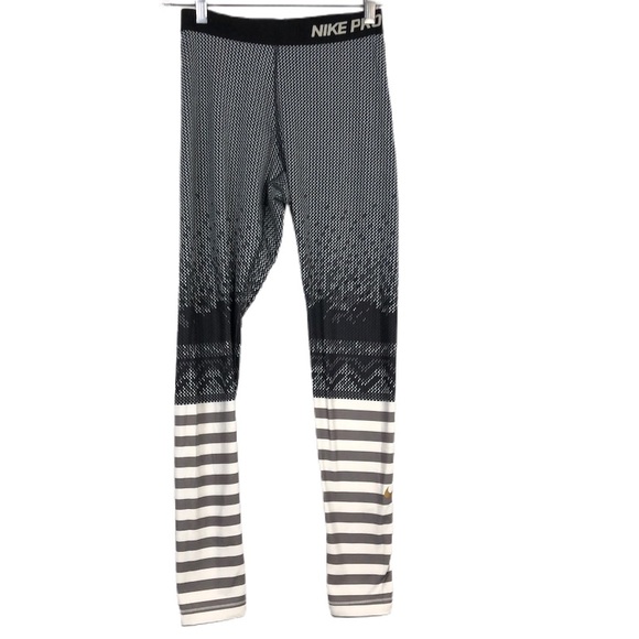 striped athletic leggings